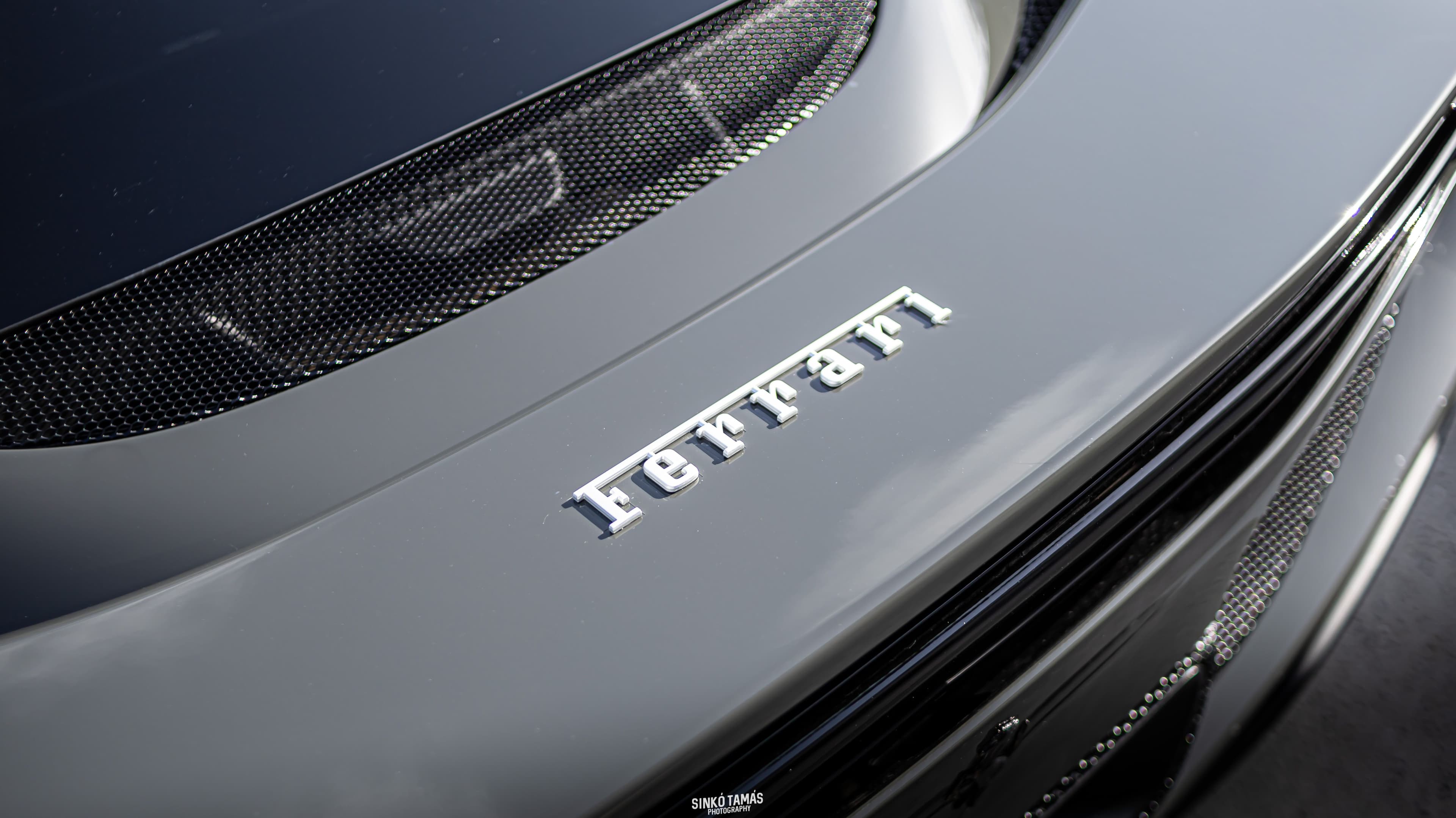 1.	Ferrari 296 GTS – Teljes karosszériavédő fólia, szélvédő fólia